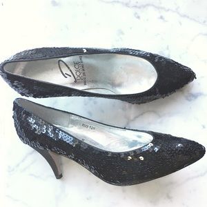 HP • Dolce by Pierre black sequin pumps